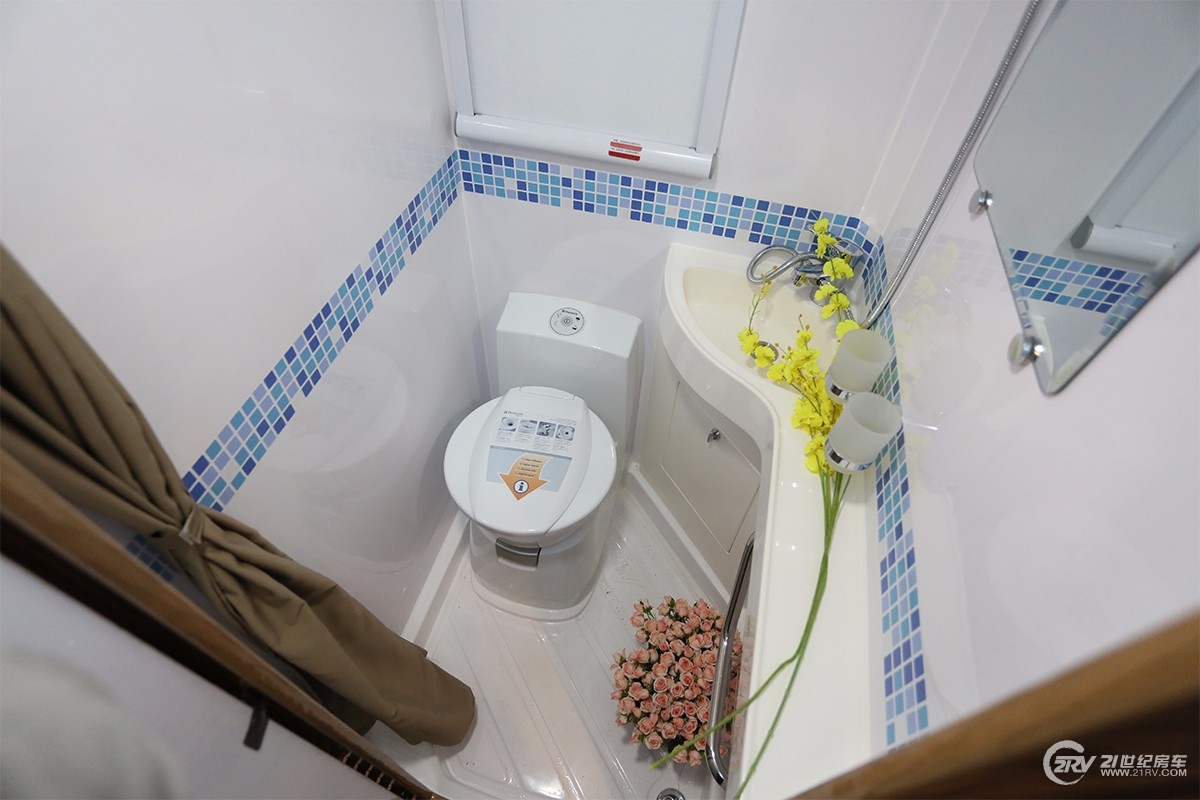 2E1A4202܌(du)-1.jpg