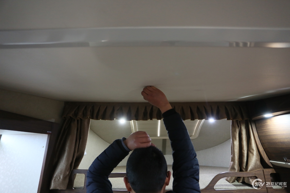 2E1A3740.jpg
