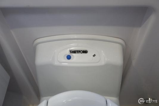 ^(q)