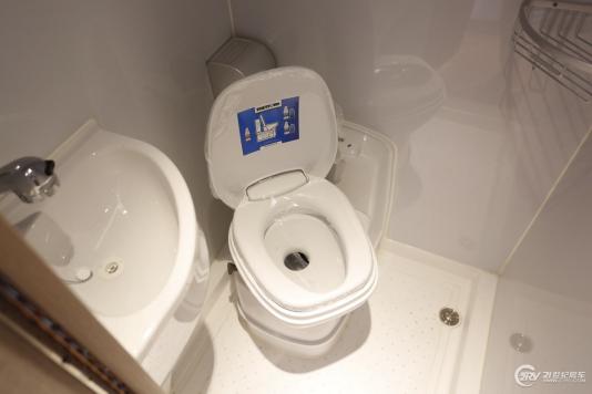 ^(q)