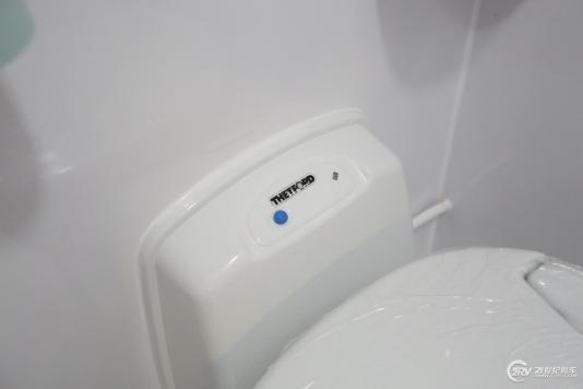 ^(q)