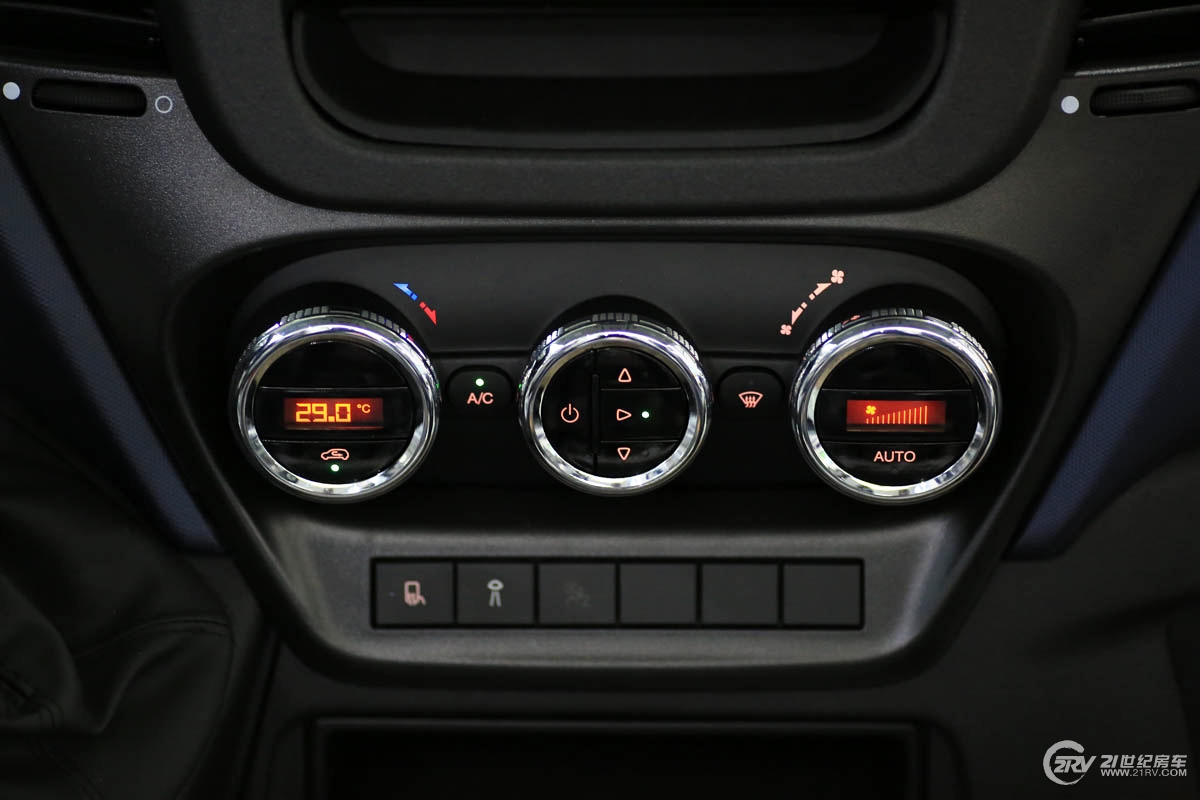 339A9493.jpg