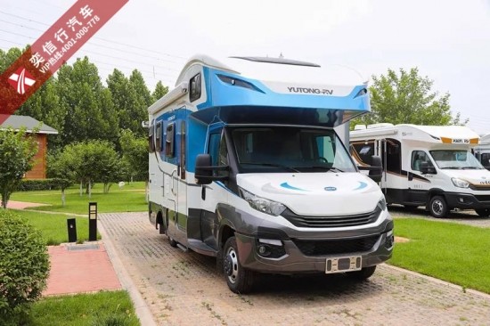 五月春夏交匯，正是旅游好時(shí)節(jié)，依維柯雙拓展房車6座C照，一路相伴。_1