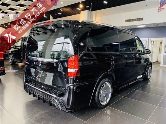 七座奔馳商務(wù)車