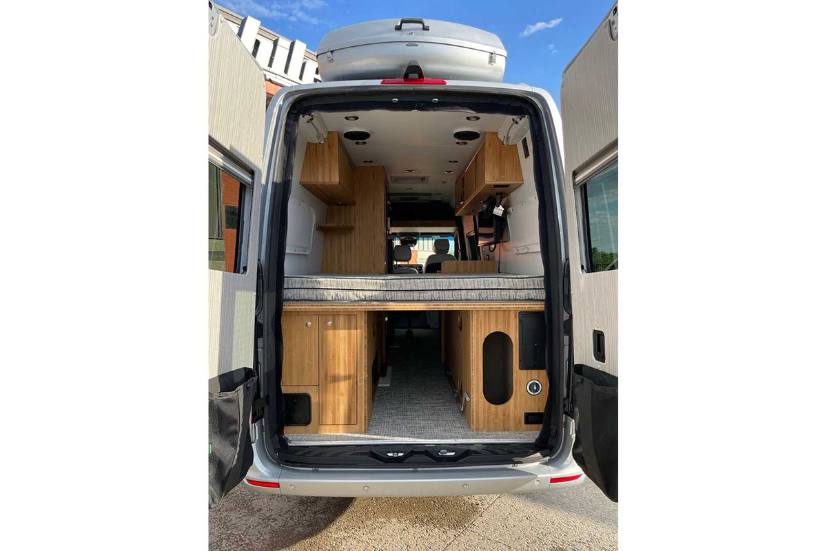 mercedes-sprinter-4x4-camper-by-creative-mobile-interiors-interior (1).jpg