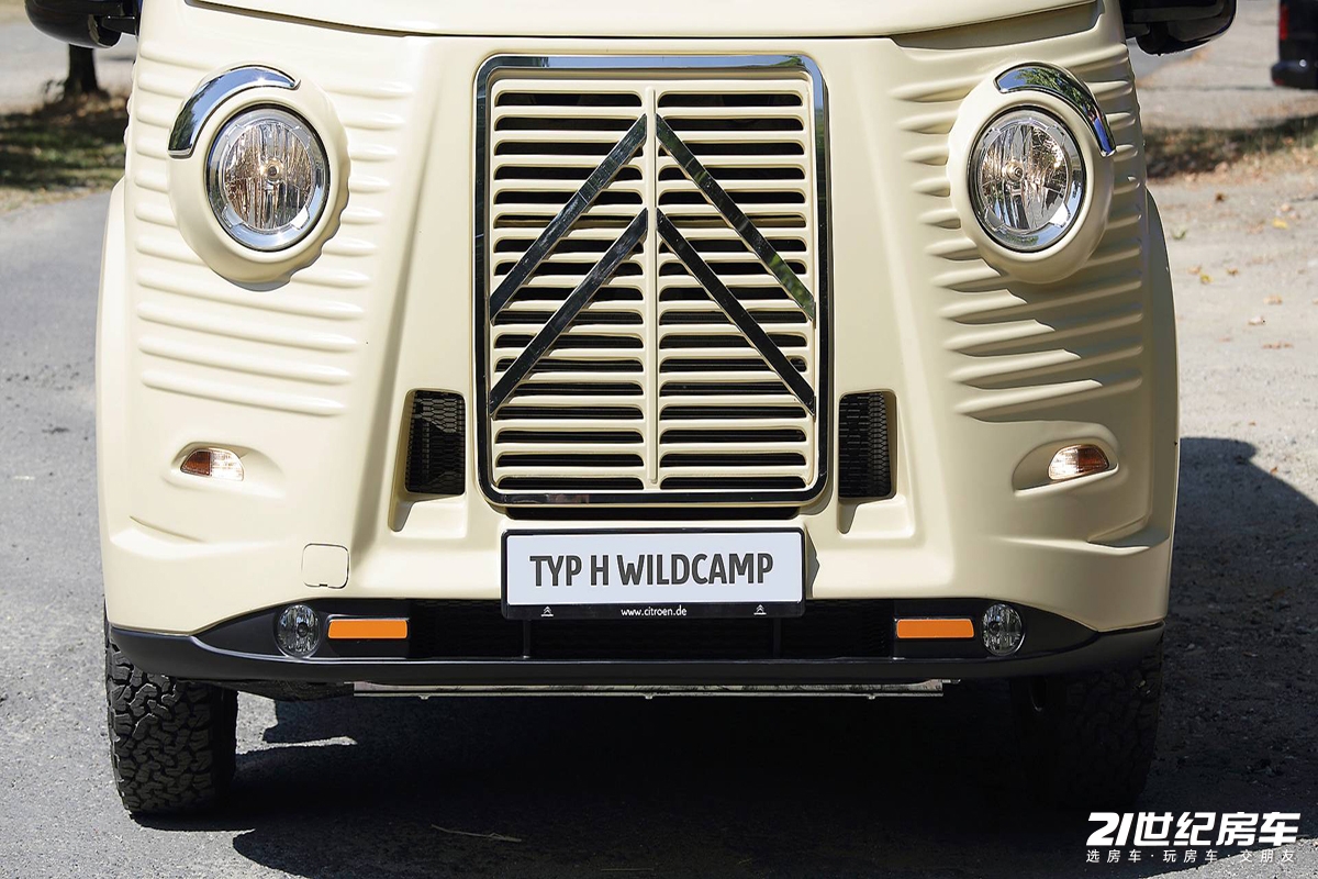 citroen-typ-h-wildcamp (4).jpg